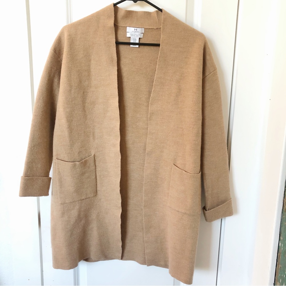 Halston 100 Percent Extra Fine Merino Wool Beige/Cream Cardigan Size Medium.